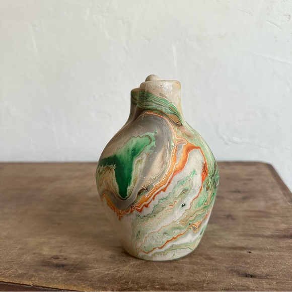 Nemadji vase - Picture 3 of 8